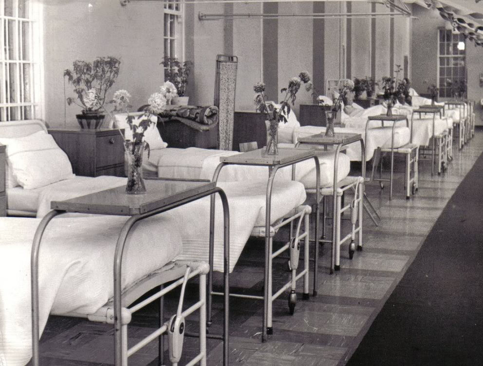 Госпиталь картинки. Лихен Германия госпиталь. Лихен Советский госпиталь. Госпиталь 19 века Англия. Психиатрическая клиника США 19 век.